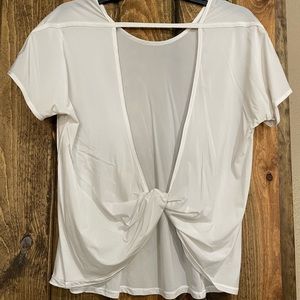 Lululemon Shirt Sleeve open back